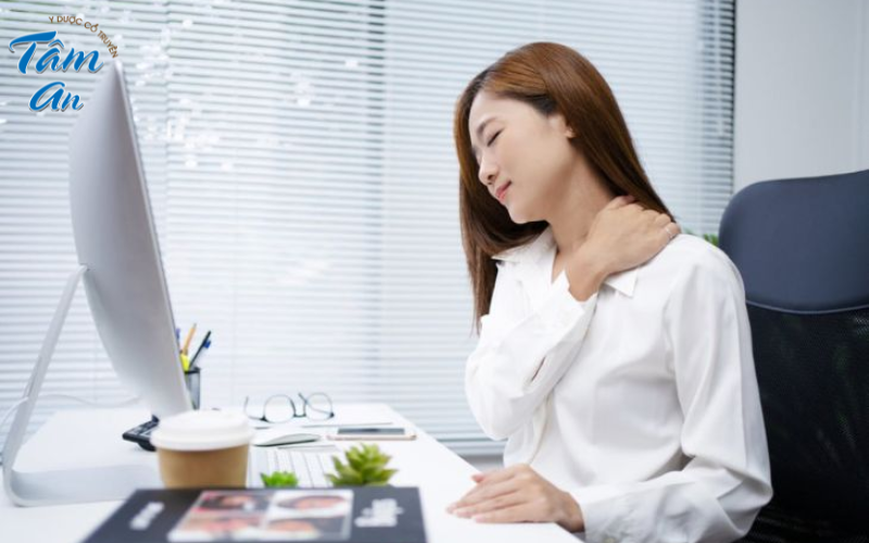 Tại sao có đến 80% dân văn phòng mắc bệnh đau vai gáy? - Hình 3
