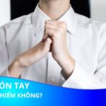 Chuyên gia nói: Bẻ khớp ngón tay, dừng ngay kẻo bệnh